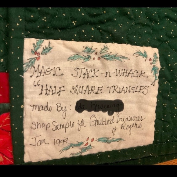 Handmade Vintage Christmas Quilt - Picture 5 of 8
